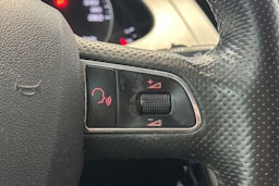 punainen Audi A4 2012 kuva 18.