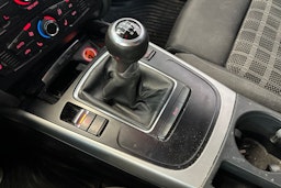 punainen Audi A4 2012 kuva 21.