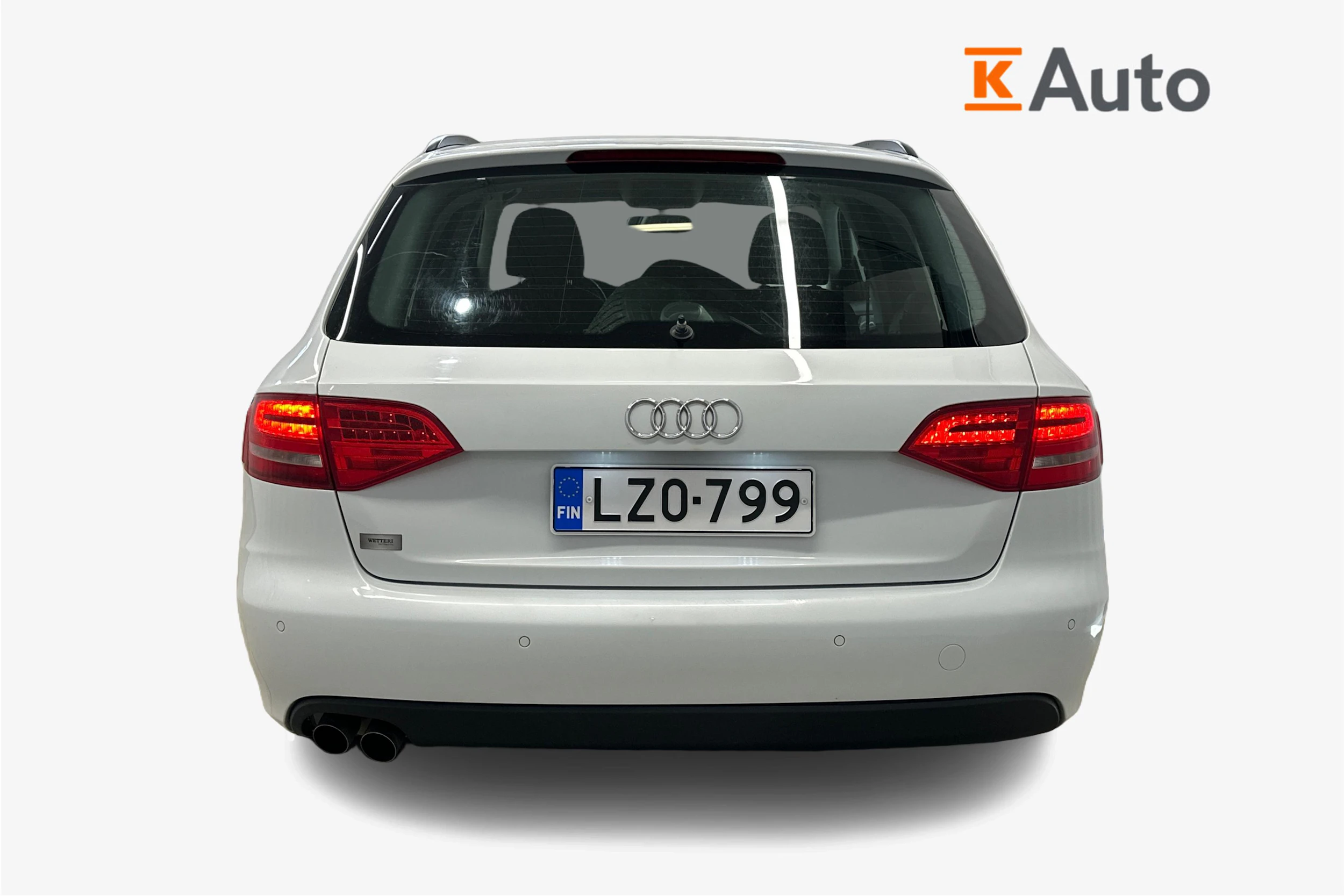 valkoinen Audi A4 2012 kuva 4.