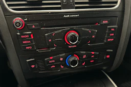 valkoinen Audi A4 2012 kuva 23.