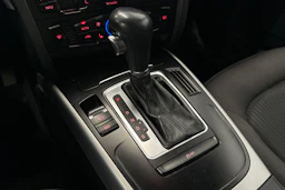 valkoinen Audi A4 2012 kuva 24.