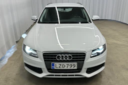 valkoinen Audi A4 2012 kuva 31.