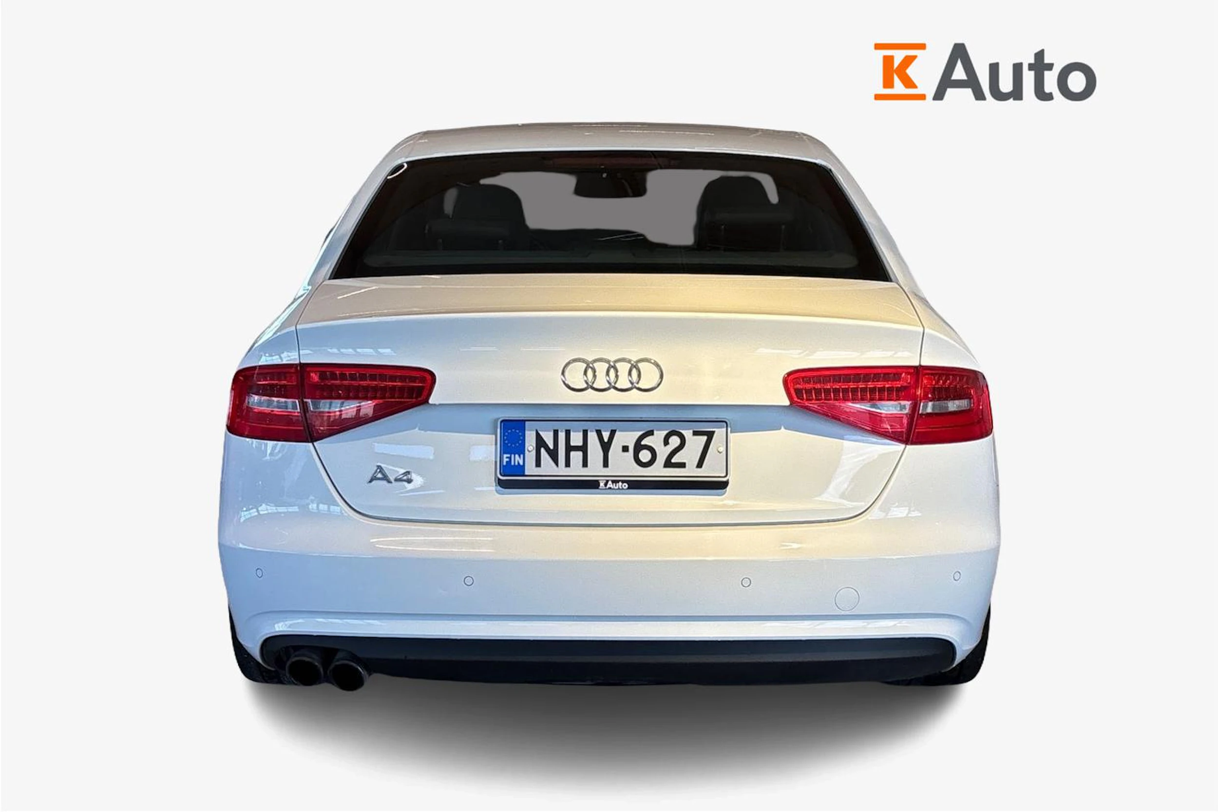 Valkoinen Audi A4 2012 kuva 3.