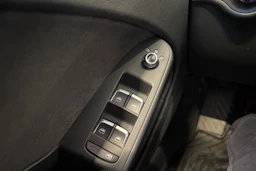 Valkoinen Audi A4 2012 kuva 11.