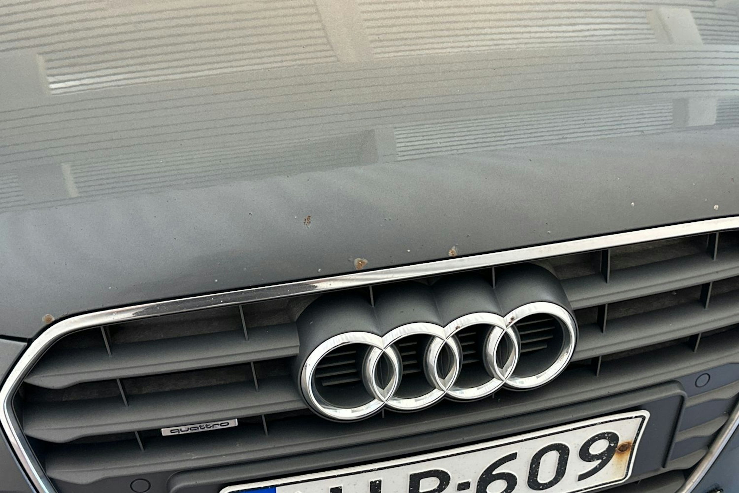 harmaa Audi A4 2012 kuva 27.