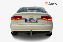 valkoinen Audi A4 2012 kuva 4.