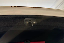 valkoinen Audi A4 2012 kuva 21.