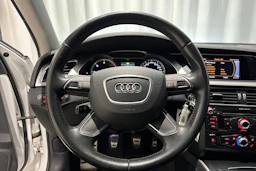 valkoinen Audi A4 2012 kuva 28.