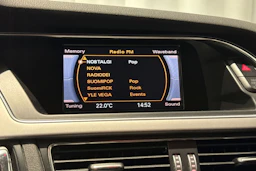 valkoinen Audi A4 2012 kuva 31.