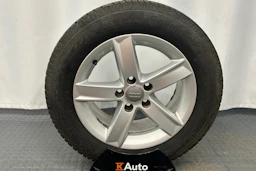 Musta Audi A4 2012 kuva 13.
