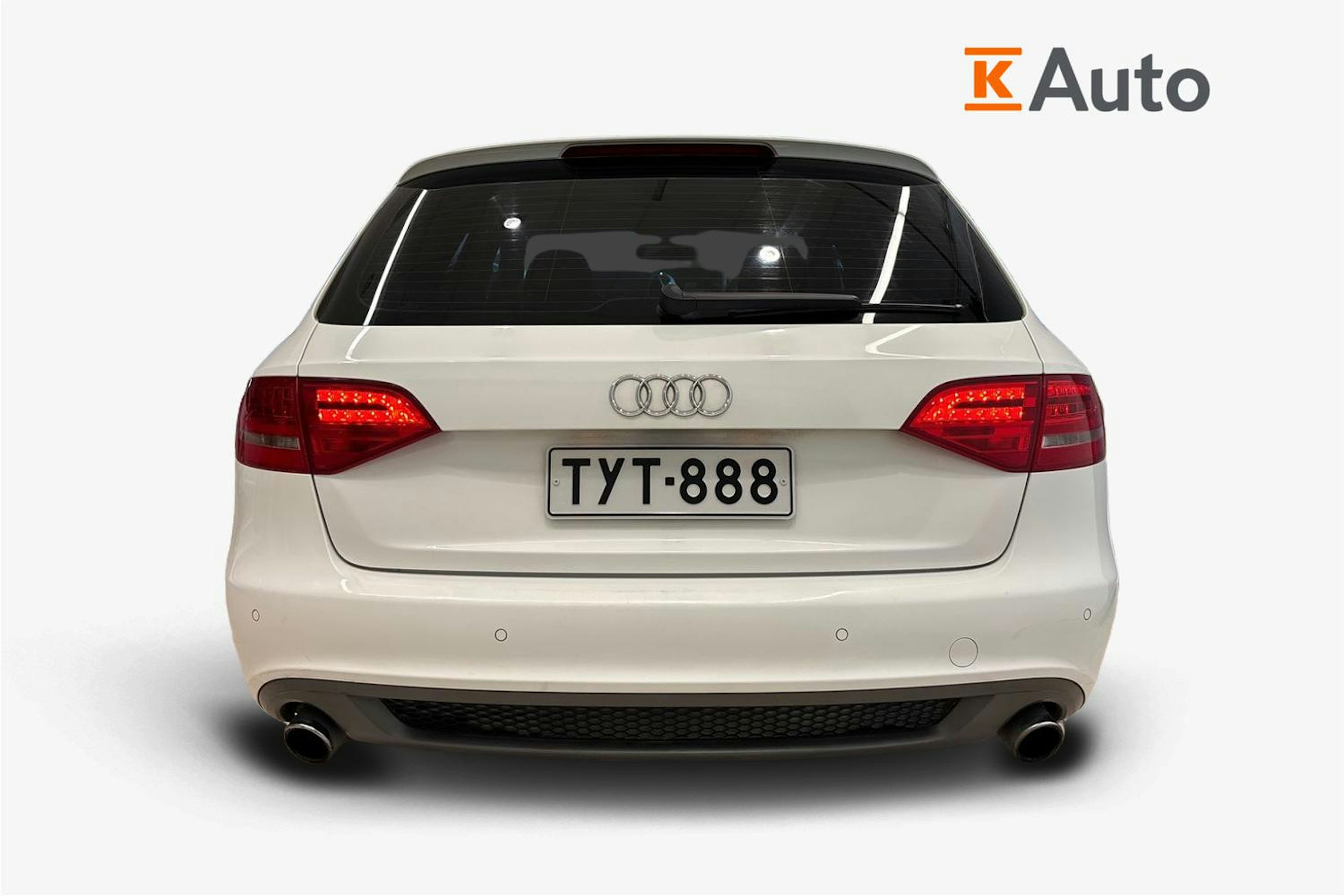 valkoinen Audi A4 2012 kuva 3.