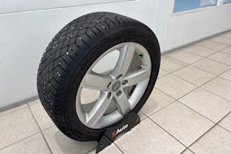 valkoinen Audi A4 2012 kuva 14.
