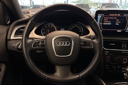 valkoinen Audi A4 2012 kuva 25.