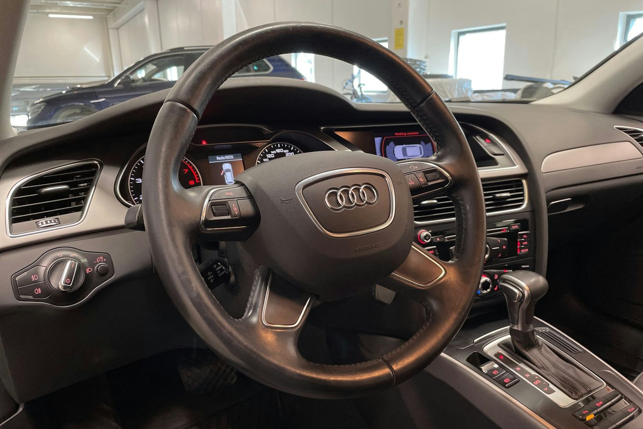 hopea Audi A4 2012 kuva 26.