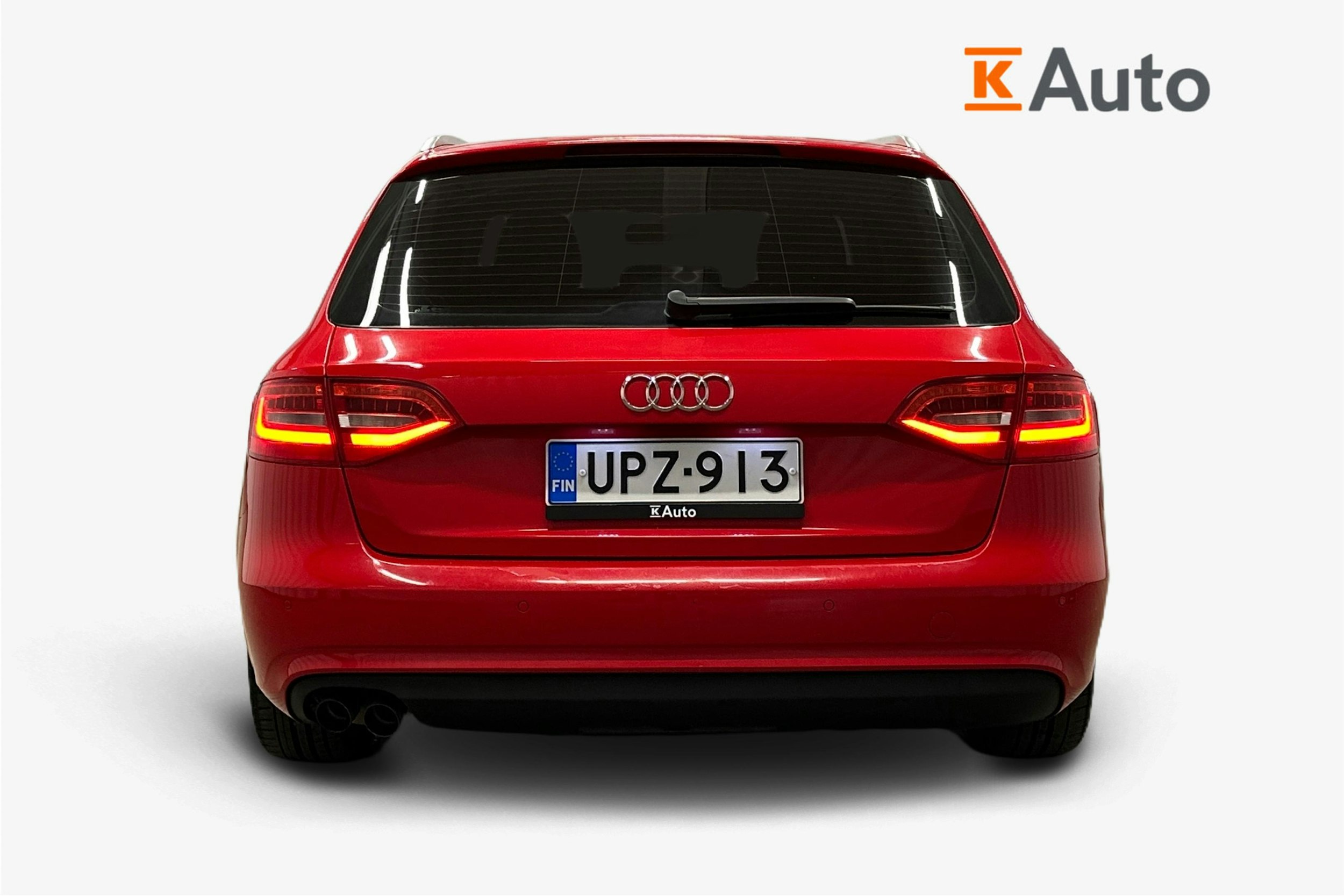 punainen Audi A4 2012 kuva 3.
