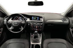 punainen Audi A4 2012 kuva 9.