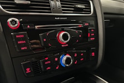 punainen Audi A4 2012 kuva 23.