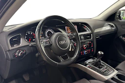 Musta Audi A4 2012 kuva 8.
