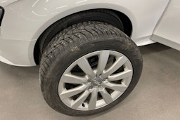 Valkoinen Audi A4 2012 kuva 13.
