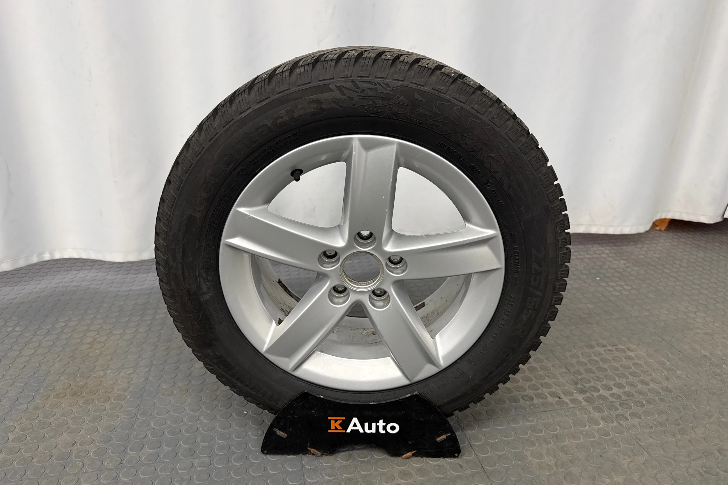 harmaa Audi A4 2012 kuva 13.