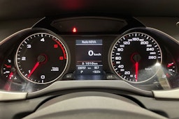 Harmaa Audi A4 2012 kuva 16.
