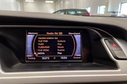 Harmaa Audi A4 2012 kuva 17.