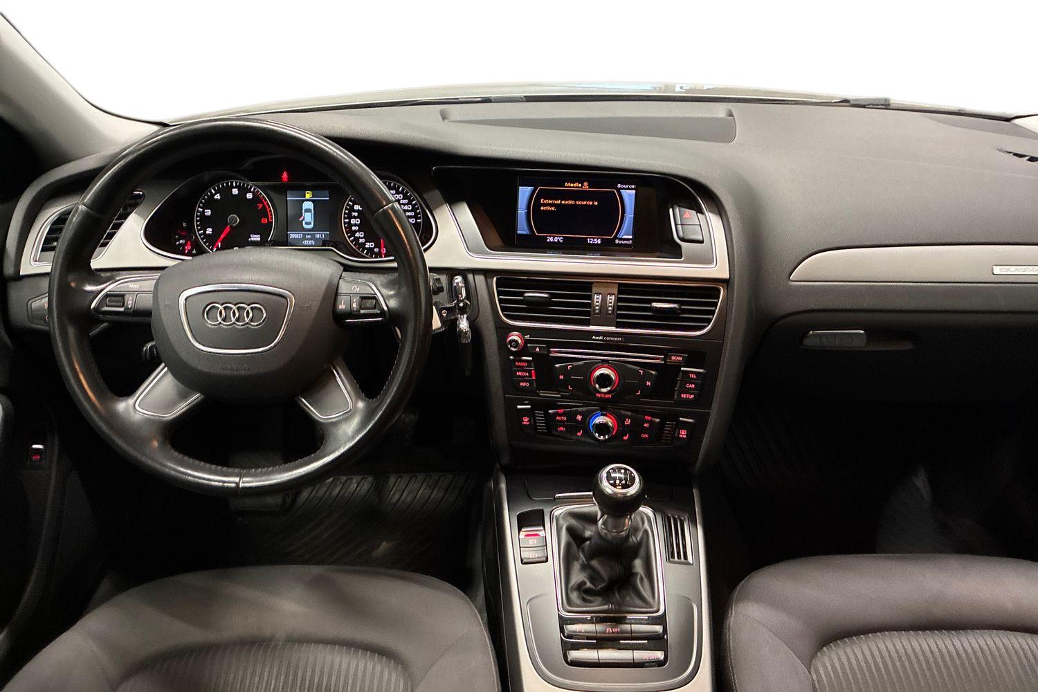 Audi A4 2013, kuva 7/25
