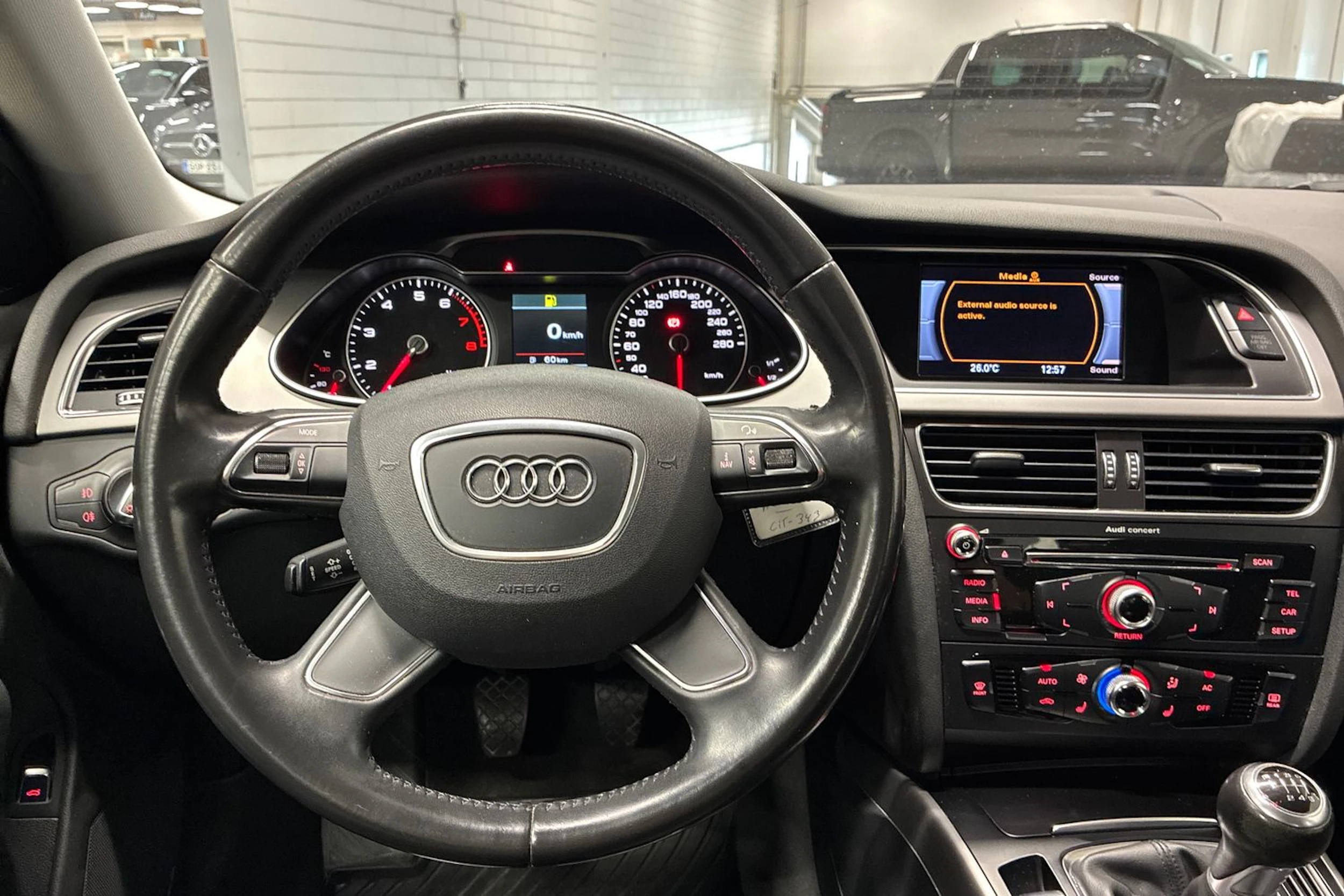 hopea Audi A4 2013 kuva 11.
