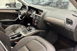 hopea Audi A4 2013 kuva 25.