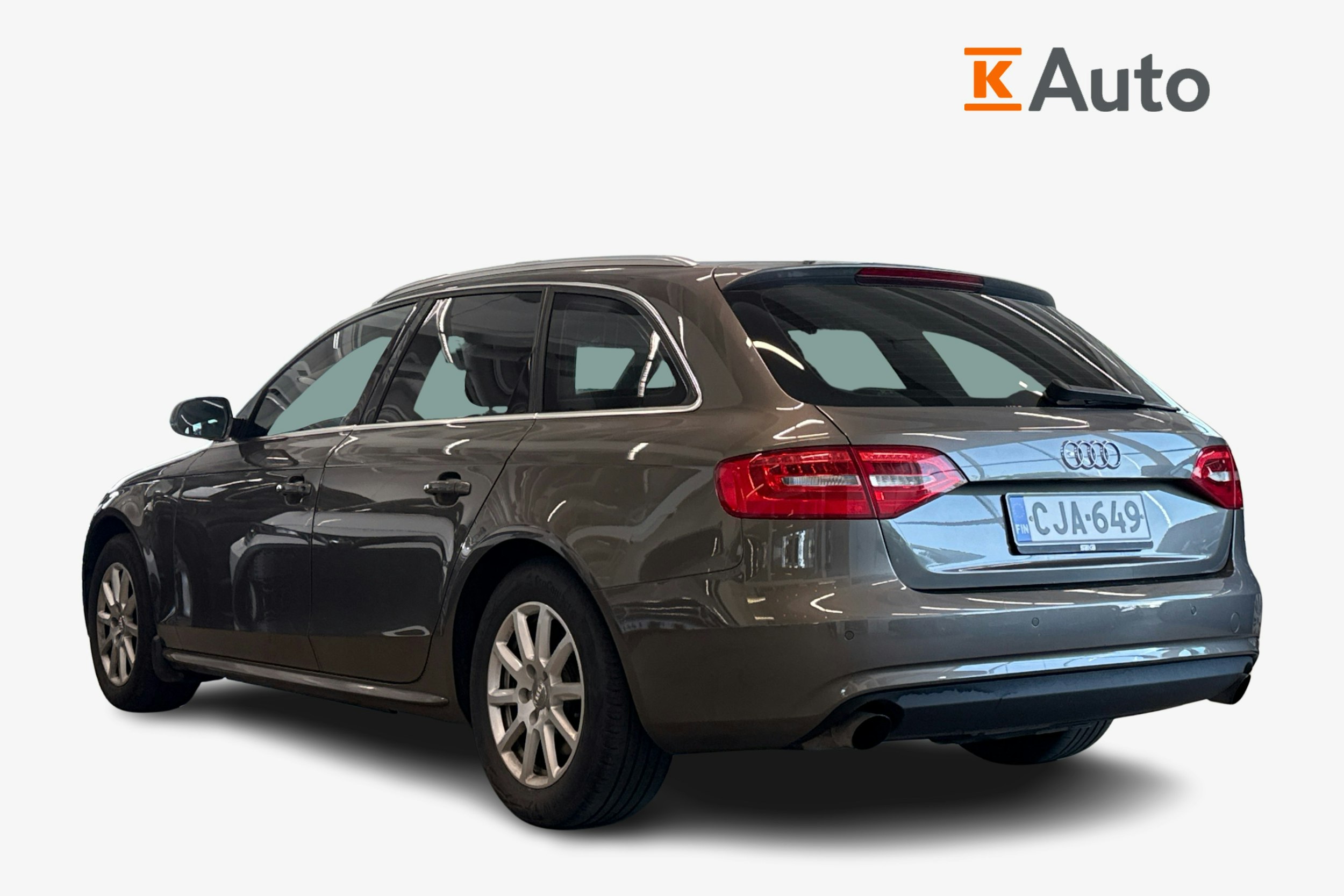 harmaa Audi A4 2013 kuva 2.