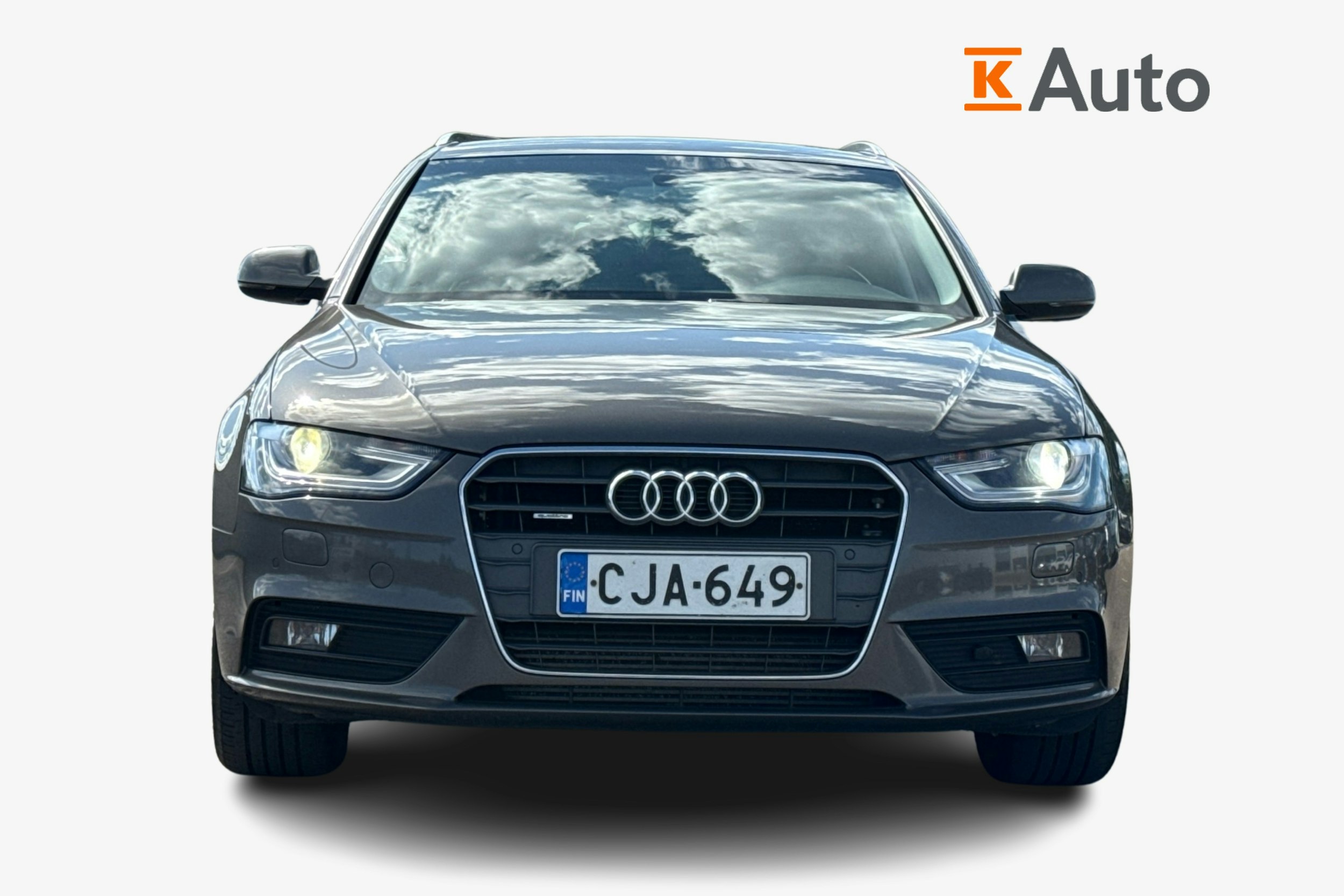 harmaa Audi A4 2013 kuva 4.