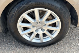 harmaa Audi A4 2013 kuva 9.