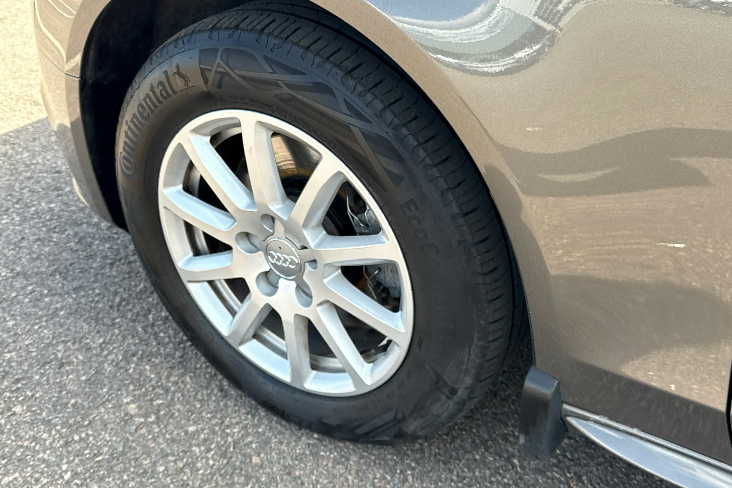 harmaa Audi A4 2013 kuva 10.