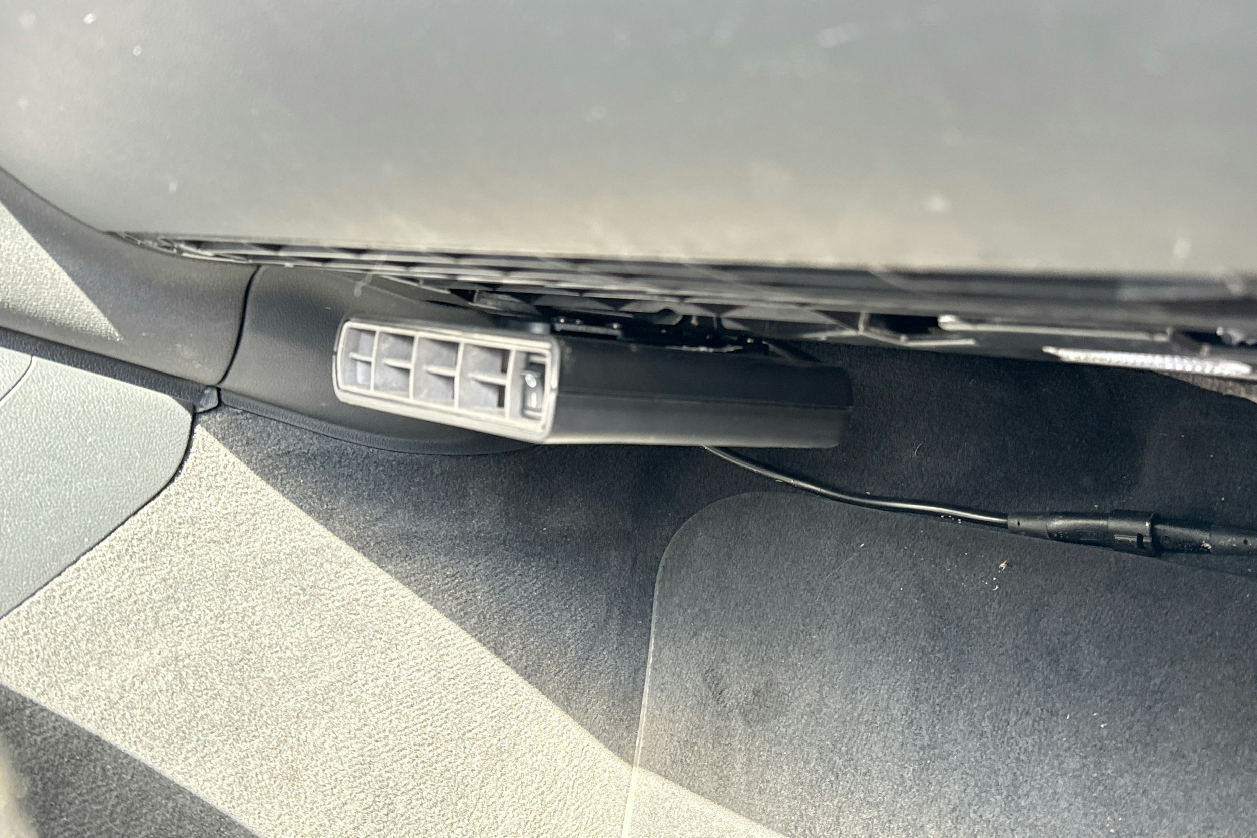 harmaa Audi A4 2013 kuva 17.