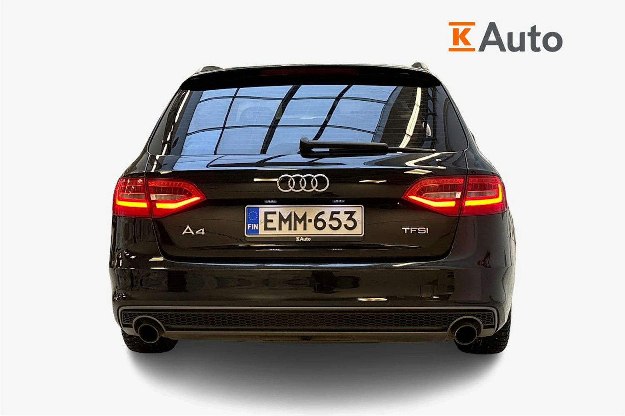 musta Audi A4 2013 kuva 3.