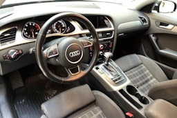 musta Audi A4 2013 kuva 7.