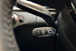 musta Audi A4 2013 kuva 17.