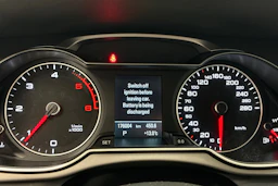musta Audi A4 2013 kuva 13.