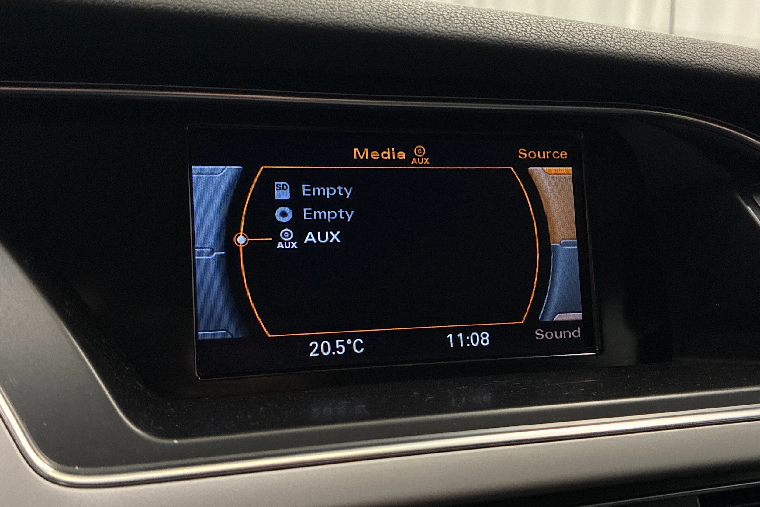 musta Audi A4 2013 kuva 16.