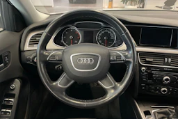Valkoinen Audi A4 2013 kuva 19.