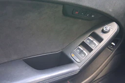 met. sininen Audi A4 2013 kuva 6.