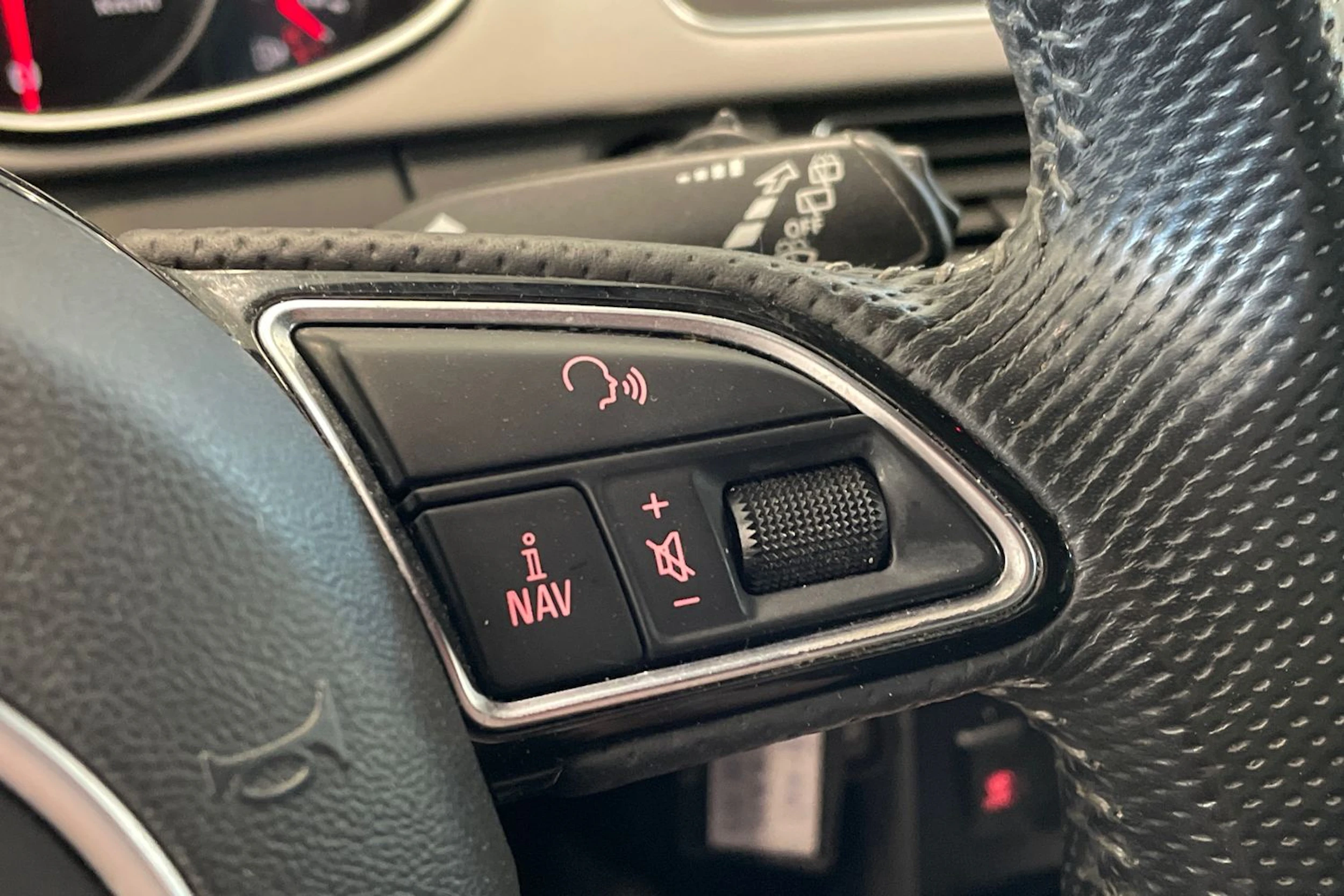 met. sininen Audi A4 2013 kuva 20.