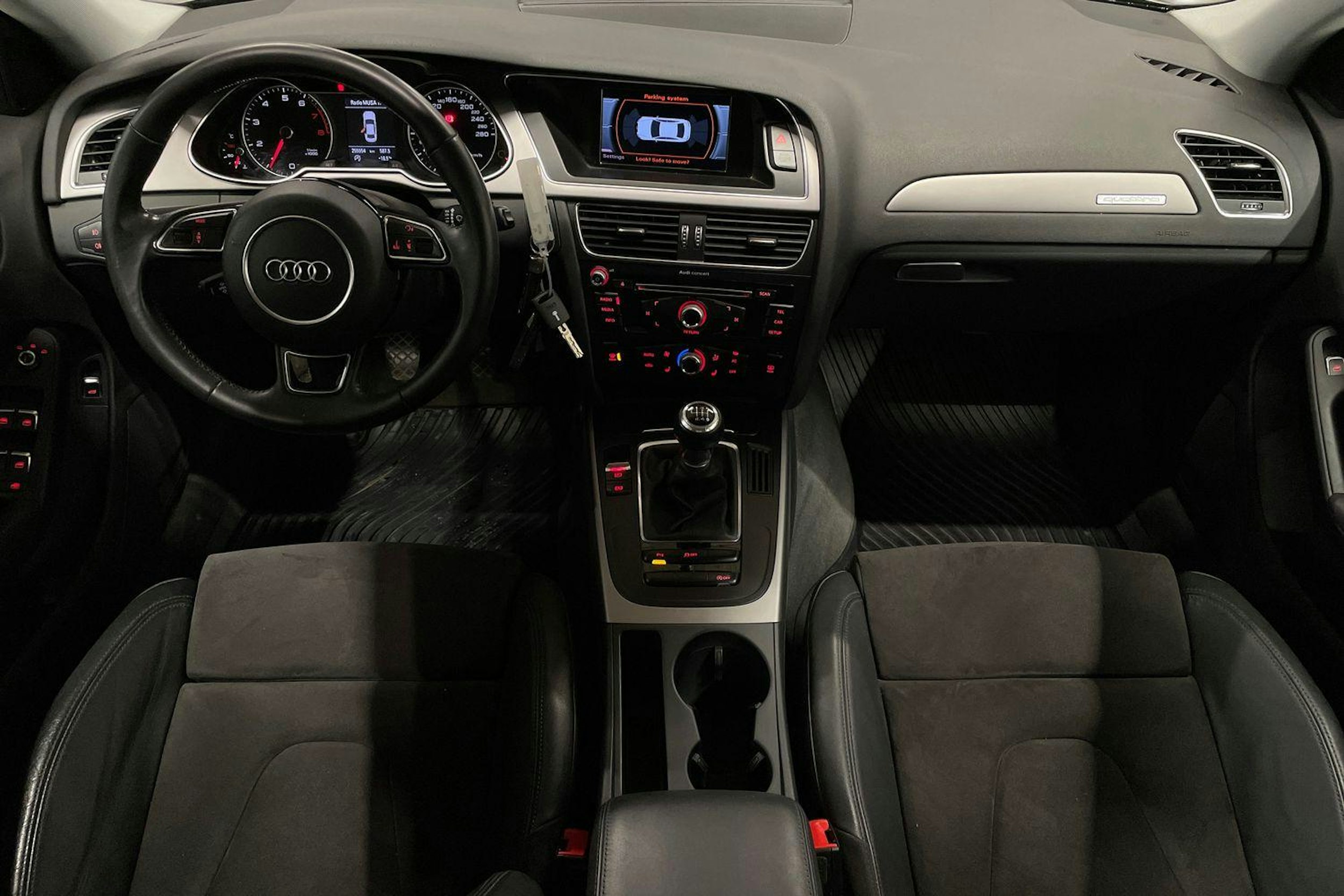 Harmaa Audi A4 2013 kuva 9.