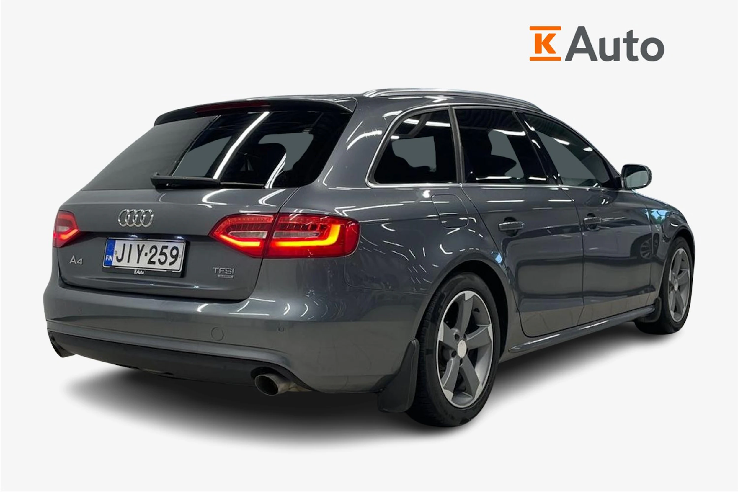 Harmaa Audi A4 2013 kuva 2.