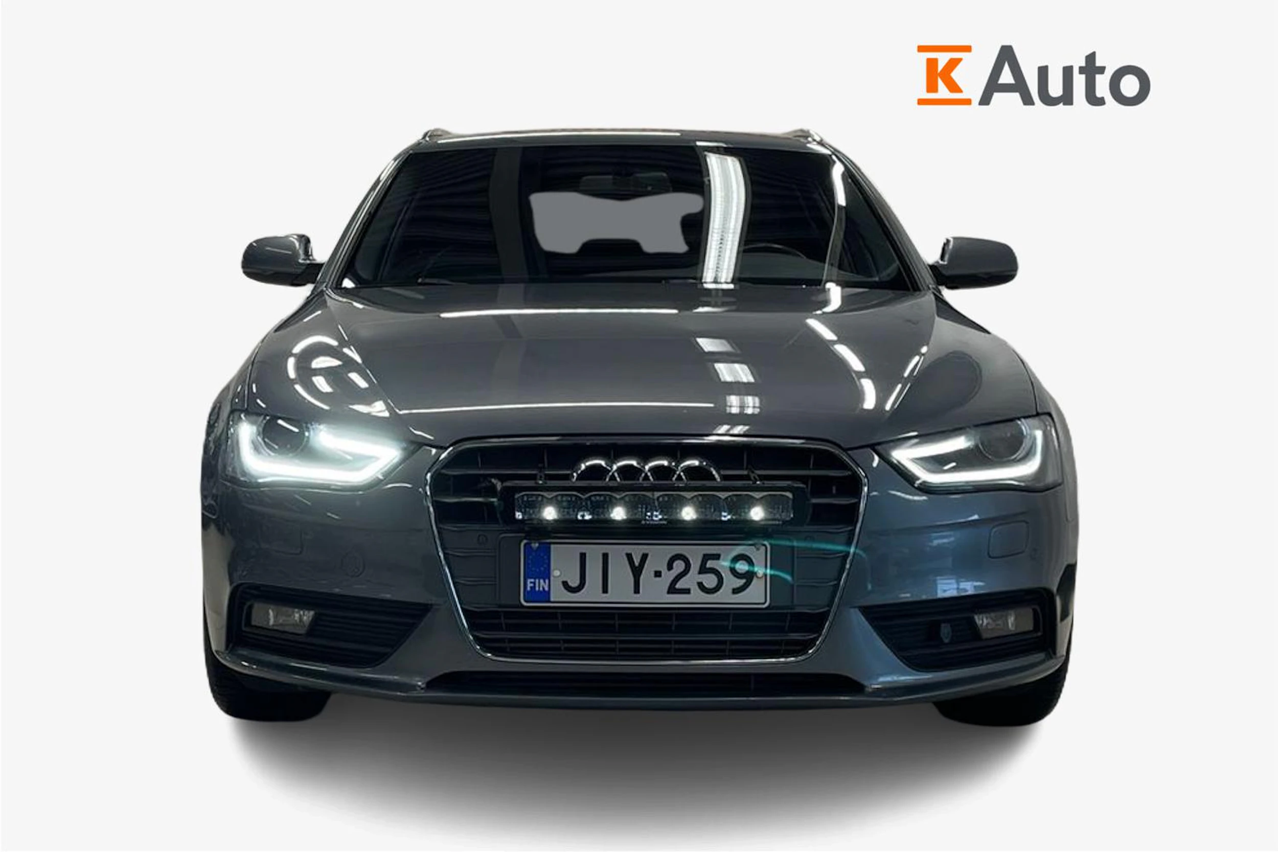Harmaa Audi A4 2013 kuva 4.