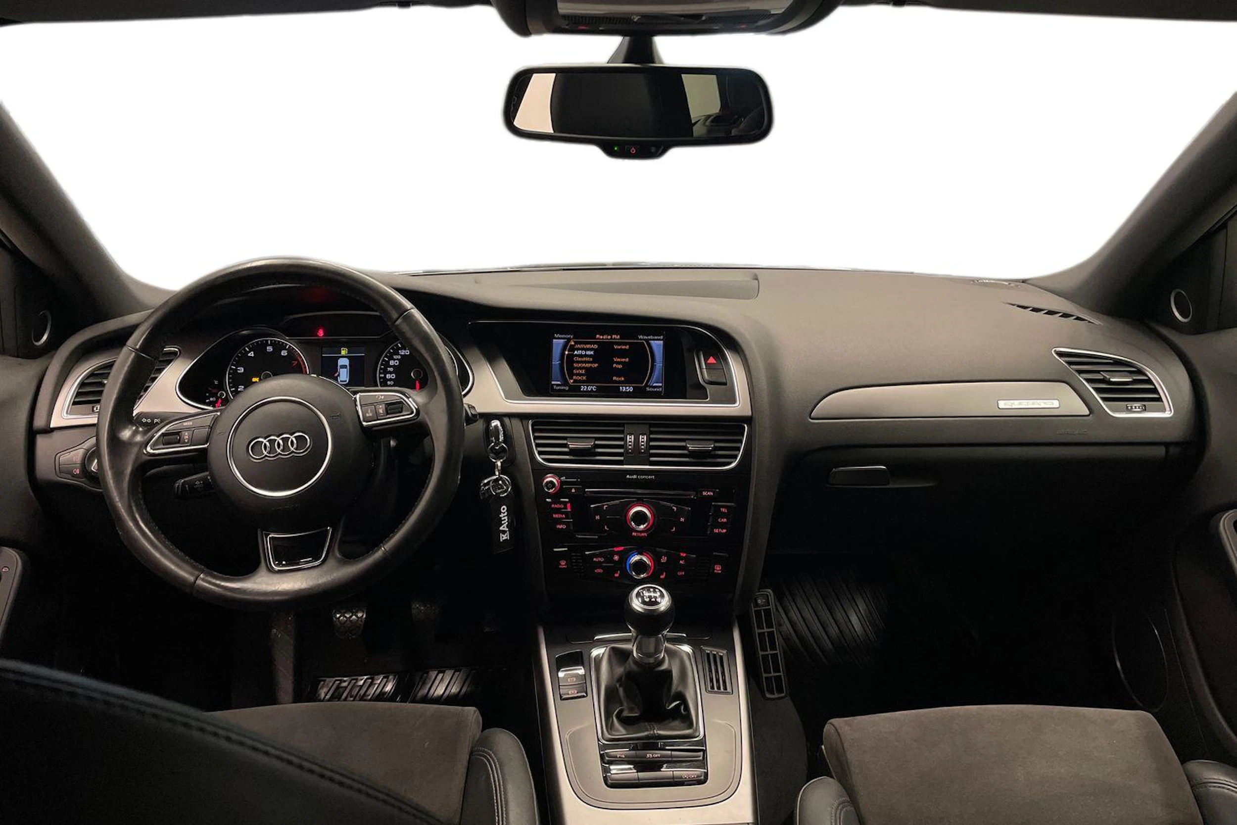 Harmaa Audi A4 2013 kuva 7.