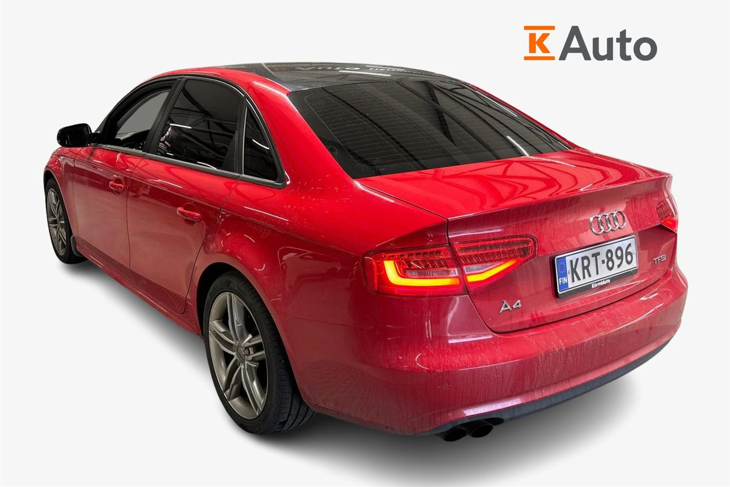 punainen Audi A4 2013 kuva 2.