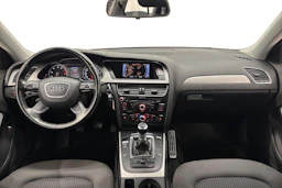 punainen Audi A4 2013 kuva 7.