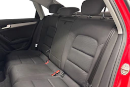 punainen Audi A4 2013 kuva 8.