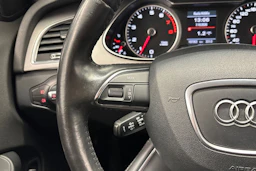 punainen Audi A4 2013 kuva 12.